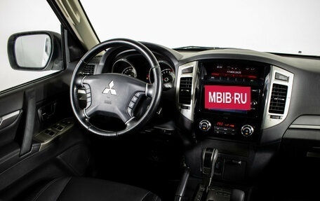 Mitsubishi Pajero IV, 2019 год, 3 670 000 рублей, 13 фотография