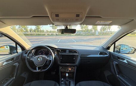 Volkswagen Tiguan II, 2017 год, 2 140 000 рублей, 5 фотография