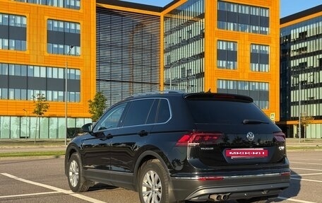Volkswagen Tiguan II, 2017 год, 2 140 000 рублей, 3 фотография