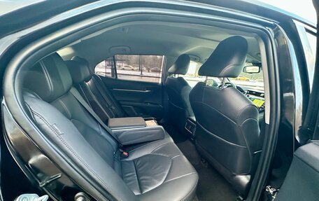 Toyota Camry, 2019 год, 2 650 000 рублей, 8 фотография