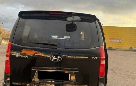 Hyundai Grand Starex Grand Starex I рестайлинг 2, 2013 год, 1 500 000 рублей, 2 фотография