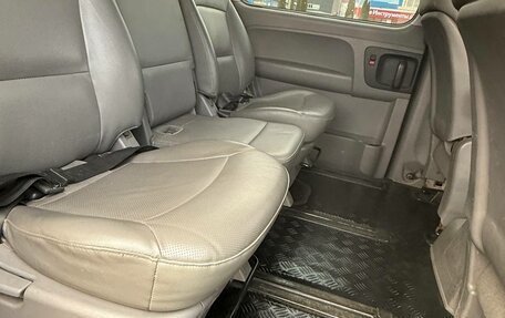 Hyundai Grand Starex Grand Starex I рестайлинг 2, 2013 год, 1 500 000 рублей, 23 фотография