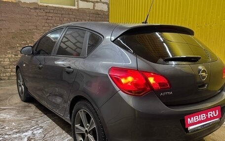 Opel Astra J, 2011 год, 540 000 рублей, 6 фотография