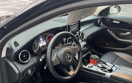 Mercedes-Benz C-Класс, 2018 год, 3 000 000 рублей, 3 фотография