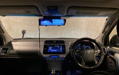 Toyota Land Cruiser Prado 150 рестайлинг 2, 2018 год, 4 250 000 рублей, 14 фотография