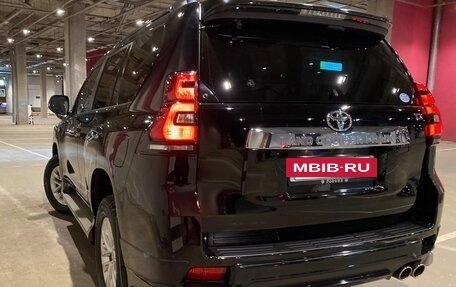 Toyota Land Cruiser Prado 150 рестайлинг 2, 2018 год, 4 250 000 рублей, 10 фотография