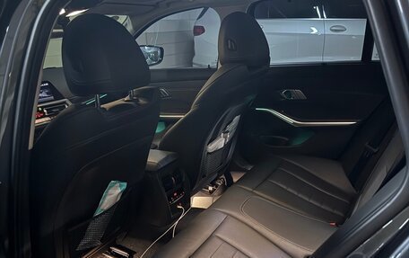 BMW 3 серия, 2022 год, 2 930 000 рублей, 14 фотография