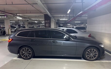 BMW 3 серия, 2022 год, 2 930 000 рублей, 16 фотография