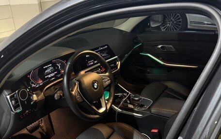 BMW 3 серия, 2022 год, 2 930 000 рублей, 15 фотография