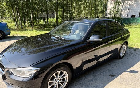 BMW 3 серия, 2014 год, 1 900 000 рублей, 2 фотография