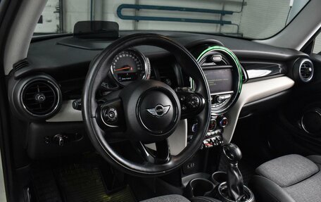 MINI Hatch, 2015 год, 1 799 000 рублей, 6 фотография