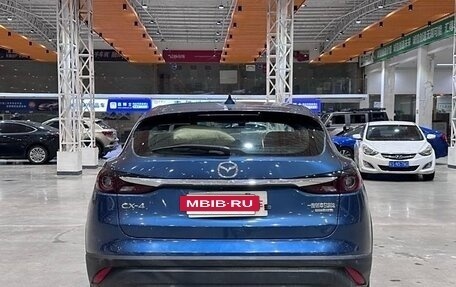 Mazda CX-4, 2022 год, 1 760 000 рублей, 4 фотография