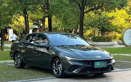 Hyundai Elantra, 2022 год, 1 300 500 рублей, 3 фотография