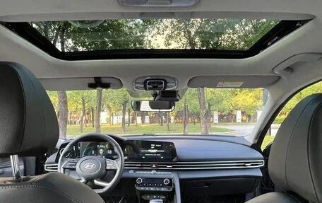 Hyundai Elantra, 2022 год, 1 300 500 рублей, 7 фотография