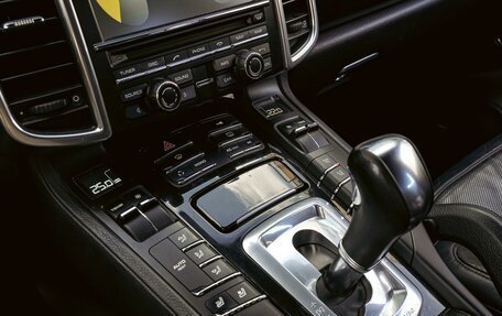 Porsche Cayenne III, 2011 год, 2 130 000 рублей, 14 фотография