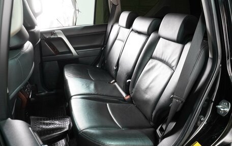 Toyota Land Cruiser Prado 150 рестайлинг 2, 2014 год, 3 099 000 рублей, 9 фотография