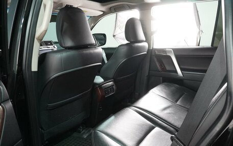 Toyota Land Cruiser Prado 150 рестайлинг 2, 2014 год, 3 099 000 рублей, 11 фотография