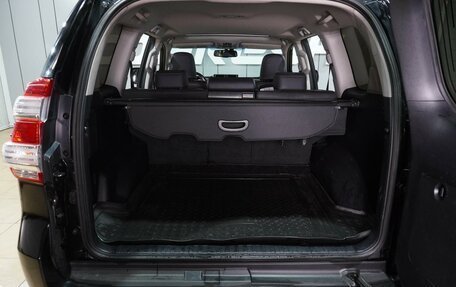 Toyota Land Cruiser Prado 150 рестайлинг 2, 2014 год, 3 099 000 рублей, 31 фотография