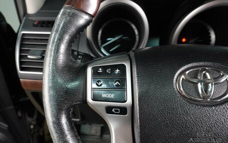 Toyota Land Cruiser Prado 150 рестайлинг 2, 2014 год, 3 099 000 рублей, 28 фотография