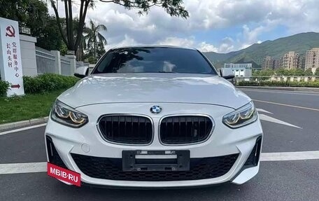 BMW 1 серия, 2022 год, 1 710 010 рублей, 5 фотография