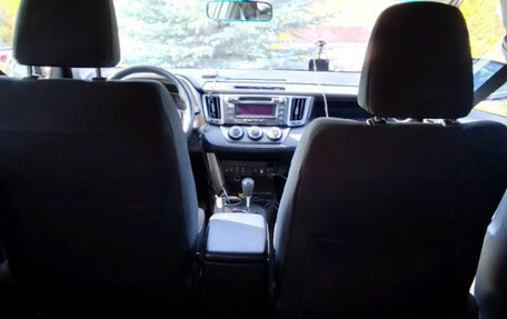 Toyota RAV4, 2014 год, 1 700 000 рублей, 5 фотография