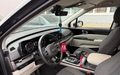 KIA Carnival, 2021 год, 3 700 000 рублей, 5 фотография