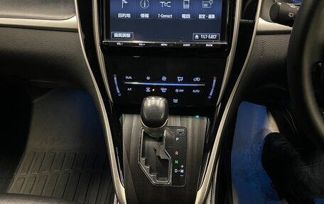 Toyota Harrier, 2018 год, 2 300 000 рублей, 15 фотография