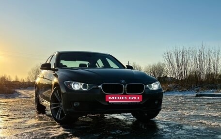 BMW 3 серия, 2013 год, 1 610 000 рублей, 2 фотография