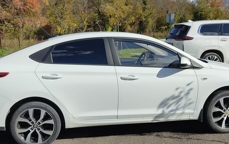 Hyundai Solaris II рестайлинг, 2020 год, 1 030 000 рублей, 2 фотография