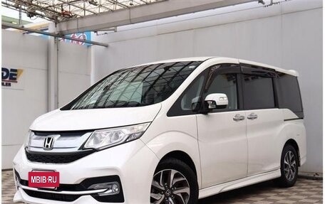 Honda Stepwgn IV, 2016 год, 1 600 000 рублей, 2 фотография