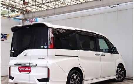 Honda Stepwgn IV, 2016 год, 1 600 000 рублей, 7 фотография