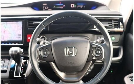 Honda Stepwgn IV, 2016 год, 1 600 000 рублей, 12 фотография