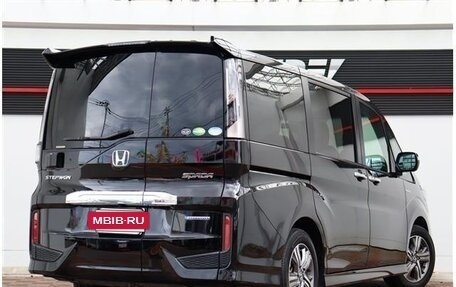 Honda Stepwgn IV, 2019 год, 1 850 000 рублей, 5 фотография