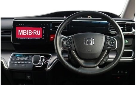 Honda Stepwgn IV, 2019 год, 1 850 000 рублей, 14 фотография