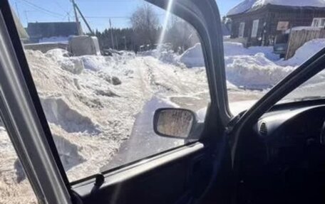 Chevrolet Niva I рестайлинг, 2011 год, 400 000 рублей, 4 фотография