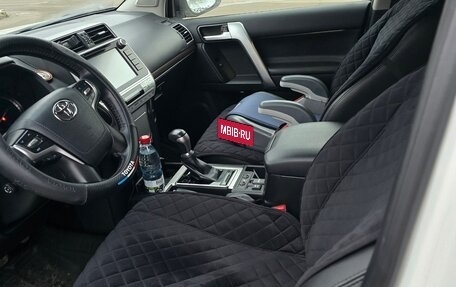 Toyota Land Cruiser Prado 150 рестайлинг 2, 2018 год, 6 100 000 рублей, 13 фотография