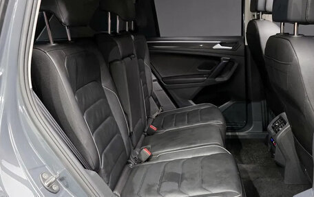 Volkswagen Tiguan II, 2022 год, 2 390 500 рублей, 8 фотография