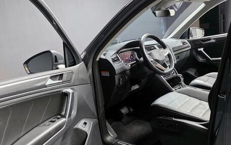 Volkswagen Tiguan II, 2022 год, 2 390 500 рублей, 6 фотография