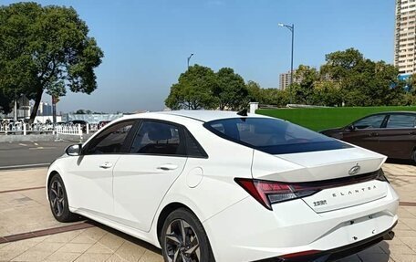 Hyundai Elantra, 2022 год, 1 270 010 рублей, 4 фотография