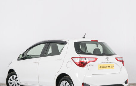 Toyota Vitz, 2019 год, 999 000 рублей, 3 фотография