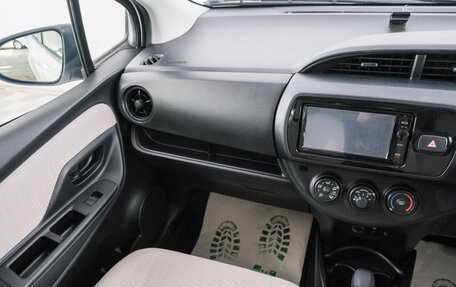 Toyota Vitz, 2019 год, 999 000 рублей, 10 фотография