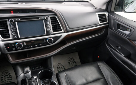 Toyota Highlander III, 2014 год, 2 739 000 рублей, 10 фотография