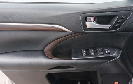 Toyota Highlander III, 2014 год, 2 739 000 рублей, 18 фотография