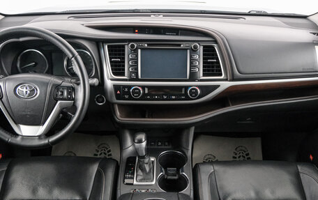 Toyota Highlander III, 2014 год, 2 739 000 рублей, 9 фотография