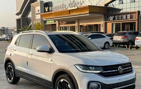 Volkswagen T-Cross I, 2021 год, 1 365 000 рублей, 3 фотография