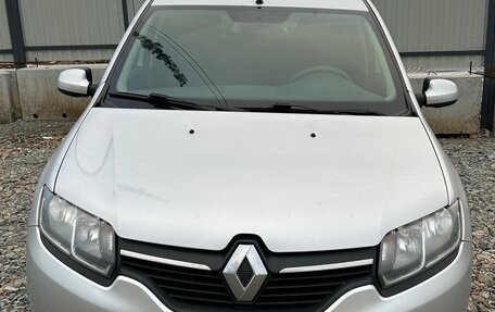 Renault Sandero II рестайлинг, 2016 год, 900 000 рублей, 1 фотография