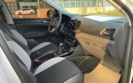 Volkswagen T-Cross I, 2021 год, 1 365 000 рублей, 13 фотография