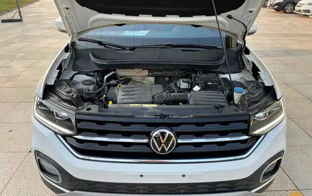 Volkswagen T-Cross I, 2021 год, 1 365 000 рублей, 9 фотография