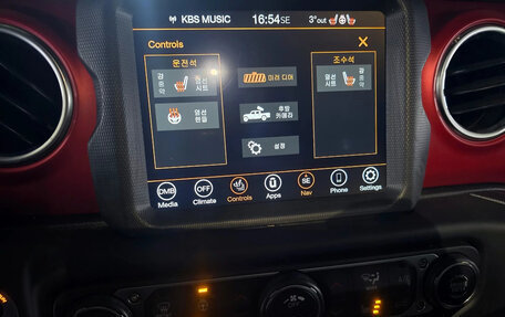 Jeep Gladiator, 2023 год, 6 000 000 рублей, 12 фотография