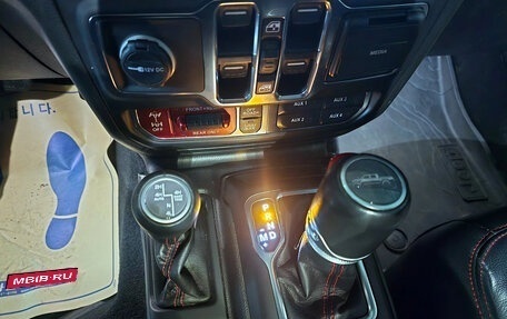 Jeep Gladiator, 2023 год, 6 000 000 рублей, 14 фотография